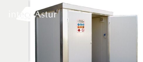 Contenedores isotérmicos monobloque para fitofármacos y pesticidas · Uso Exterior Contenedores isotérmicos monobloque para fitofármacos y pesticidas · Uso Exterior